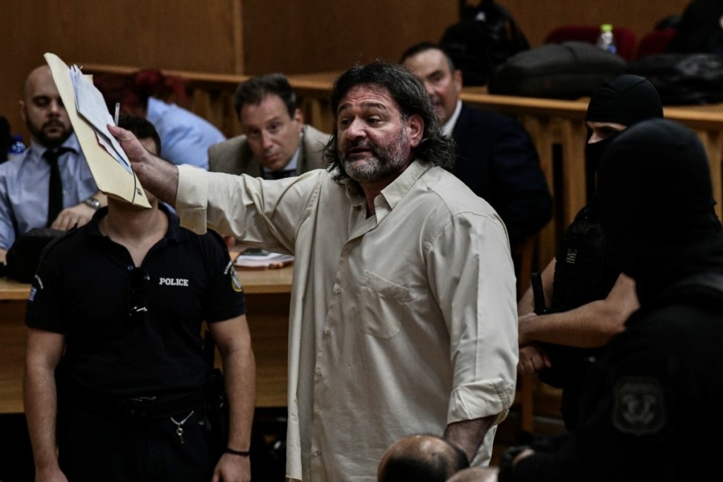 Διακοπή της δίκης της Χρυσής Αυγής – Δεν έγινε δεκτό το αίτημα του Μιχαλολιάκου