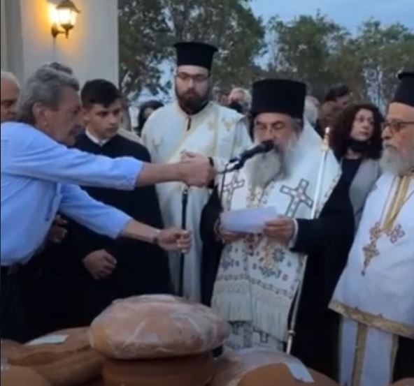 O Αρχιεπίσκοπος Κρήτης έχει… πλάκα – Το viral βίντεο στο TikTok