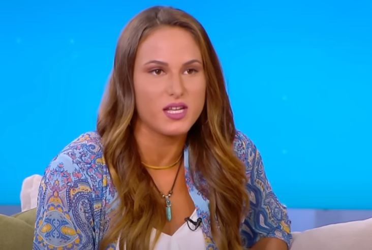 Η Ασημίνα Χατζηανδρέου φόρεσε ολόλευκο μπικίνι – Ενθουσιάστηκαν οι followers με τη σέξι εμφάνιση (pic)