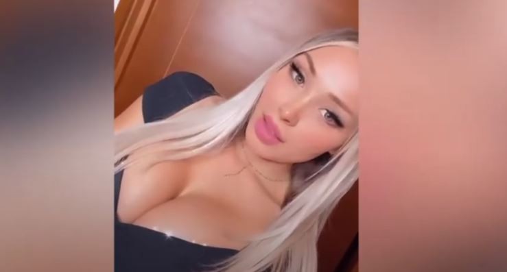 Μοντέλο του OnlyFans θέλει να αγοράσει την αγαπημένη της ομάδα ποδοσφαίρου – Ο “έρανος” και οι σέξι πόζες (pics)
