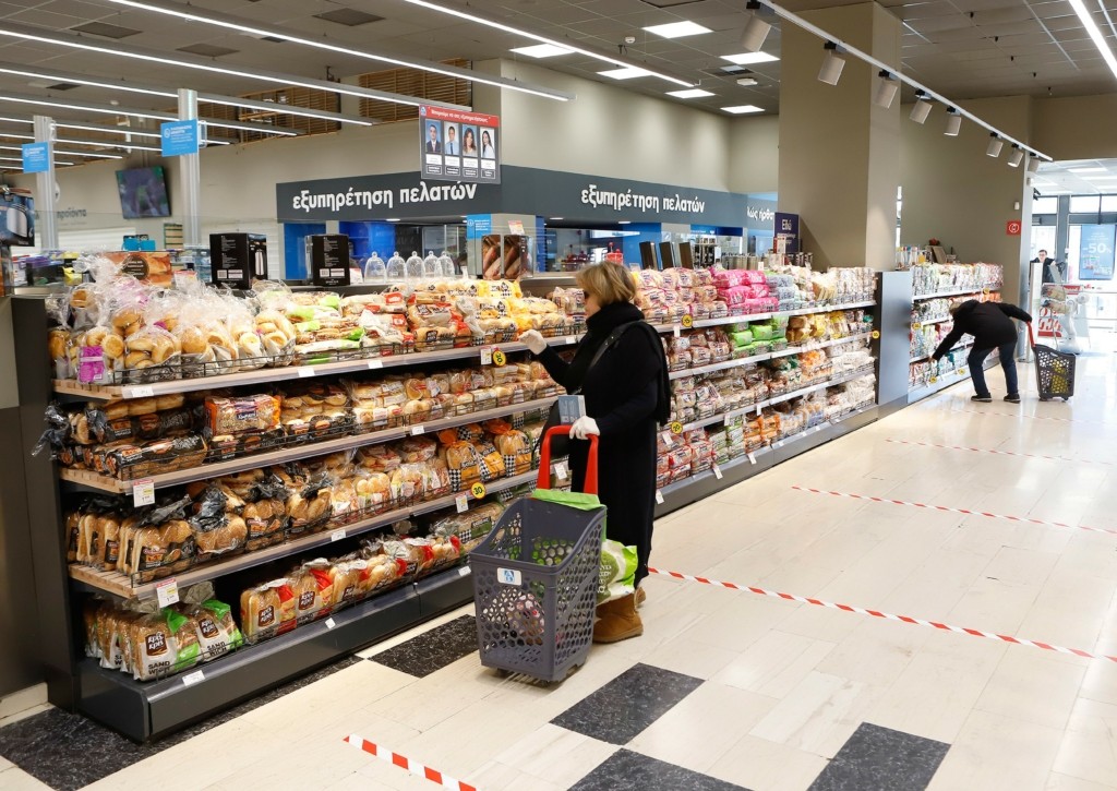 Ανάπτυξη 4% και παράλληλη “έκρηξη” πληθωρισμού το 2022 προβλέπει η Κομισιόν για την Ελλάδα