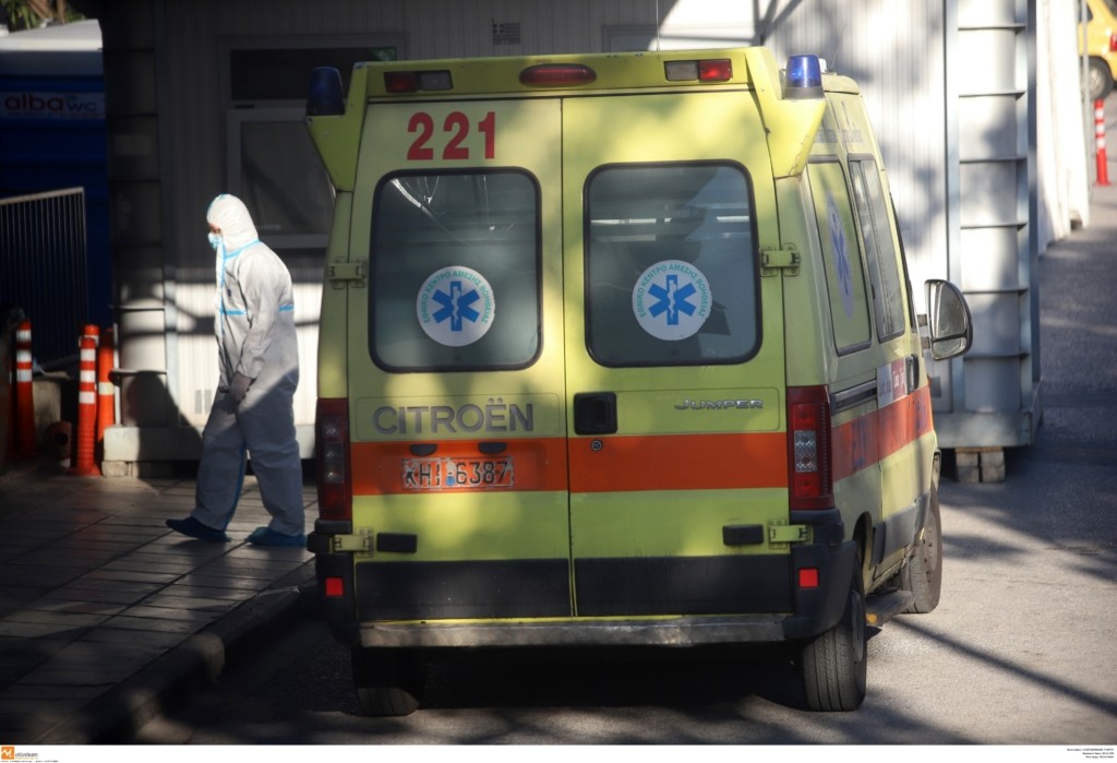 Αδιανόητη καταγγελία στη Θεσσαλονίκη – Έδιωξαν έγκυο γιατί έληγε η εφημερία και έχασε το παιδί (pics)