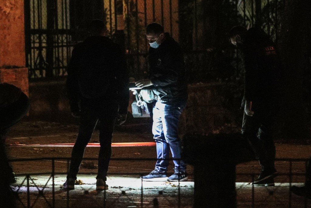 Συναγερμός στην Ευελπίδων – Αναφορές για έκρηξη – Αποκλεισμένη όλη η περιοχή