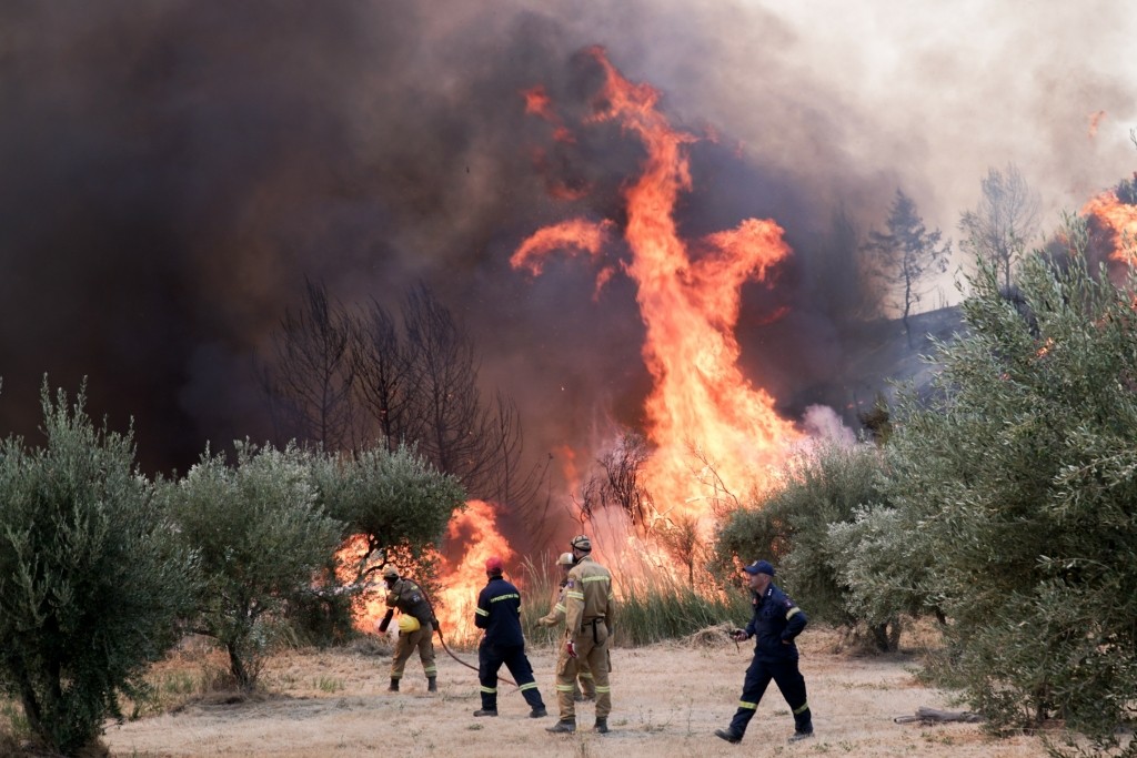 Μεγάλος ο κίνδυνος πυρκαγιάς την Παρασκευή – Συναγερμός για το φαινόμενο “Hot Dry Windy Weather”