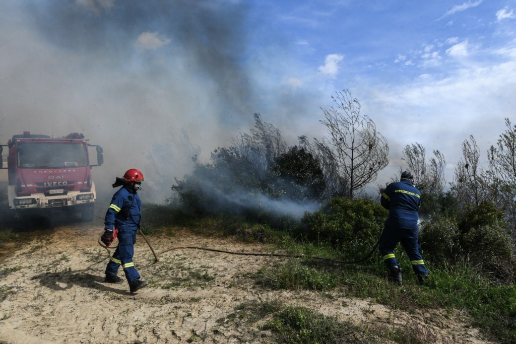 Καλύτερη η εικόνα της φωτιάς στο Κρανίδι – Μεγάλες ζημιές στο στο ξενοδοχείο Amanzoe (vids)