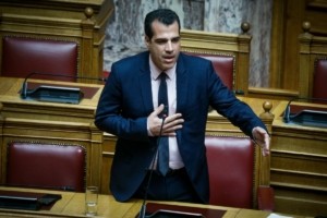 Πλεύρης: Γιατί οι αριστεροί μπορούν να τιμούν τους αγώνες τους και να μην θεωρείται εμφυλιοπολεμικό;