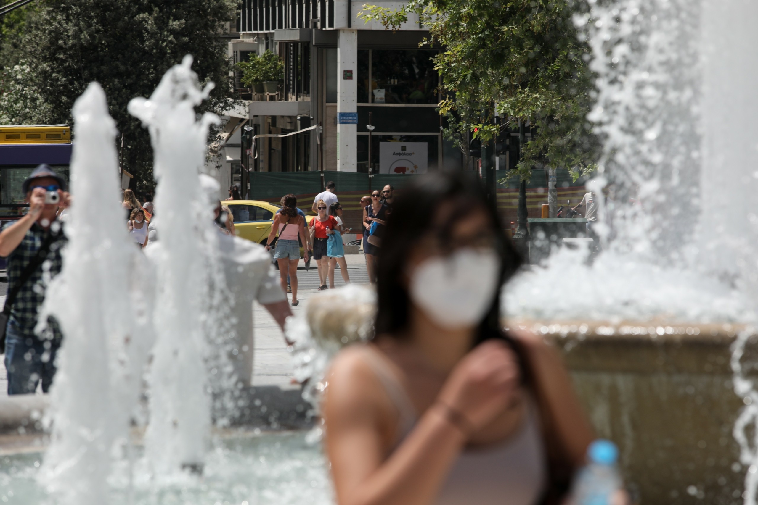 Δυνατοί άνεμοι και 37αρια σε όλη τη χώρα την Πέμπτη