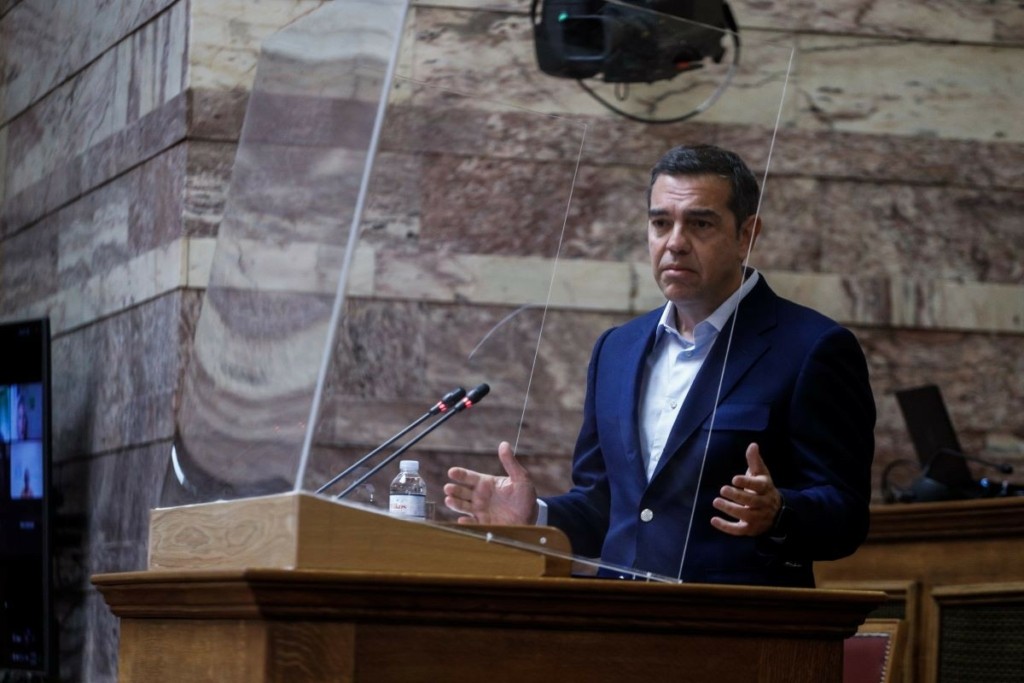 Επίθεση Τσίπρα σε Μητσοτάκη – “Μόνο ηγέτες τύπου Όρμπαν θα απαντούσαν με αυτόν τον τρόπο”