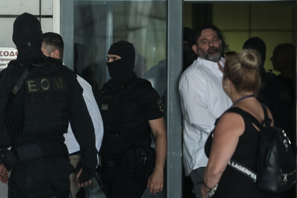 Δίκη Χρυσής Αυγής -“Όχι” στην αποφυλάκιση του Γιάννη Λαγού και άλλων τριών – “Είσαι δολοφόνος!”, φώναξε η Μάγδα Φύσσα