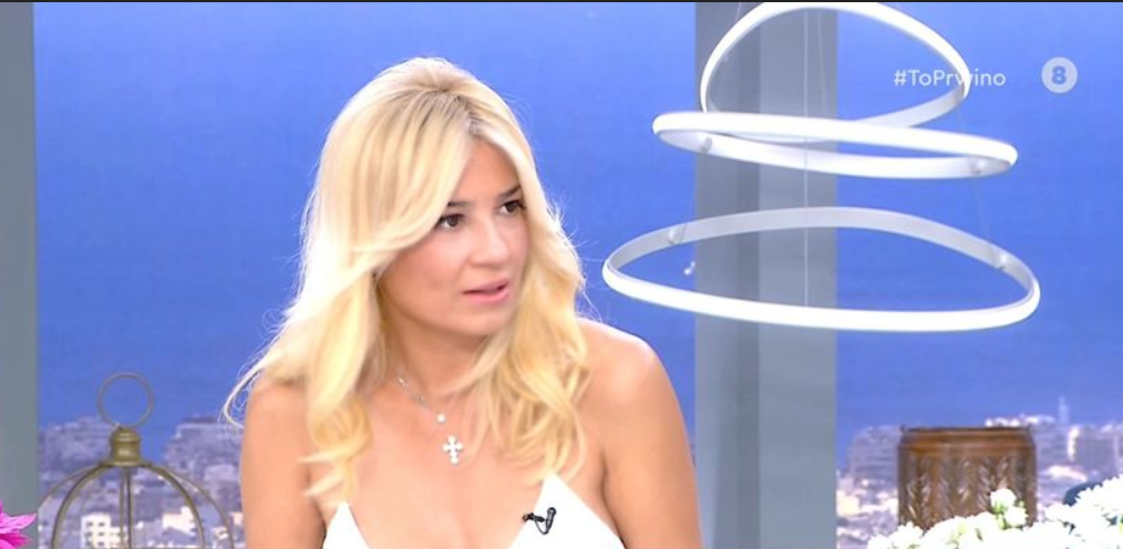 Έξαλλη η Φαίη Σκορδά με τις δηλώσεις της Σάσας Μπάστα για τον Αδαμαντίδη – “Μπορείς να το ξέρεις;”