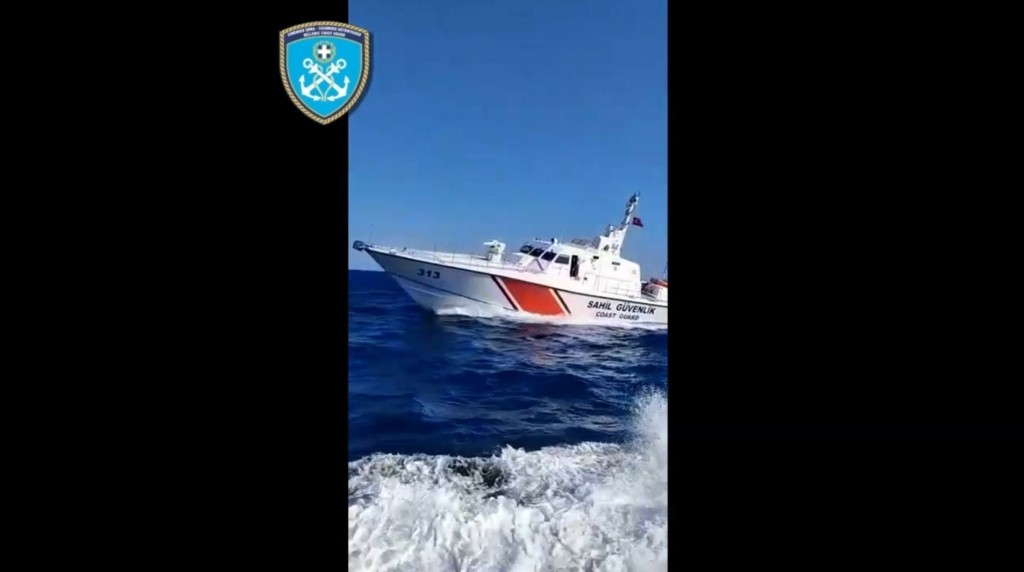 Ακραία πρόκληση των Τούρκων στο Αιγαίο – Βίντεο ντοκουμέντο με τουρκικό σκάφος να κάνει επικίνδυνους ελιγμούς