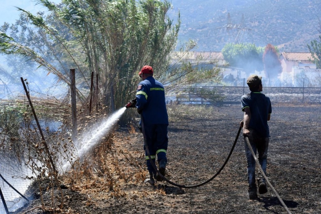 Μάχη με τις αναζωπυρώσεις στο Ρέθυμνο – Οργανωμένο σχέδιο εμπρησμού καταγγέλλει ο δήμαρχος (vid)