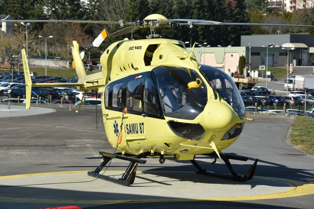 Τραγικό δυστύχημα με ελικόπτερο που προσγειώθηκε από τη Μύκονο – Ο έλικας διαμέλισε έναν επιβάτη