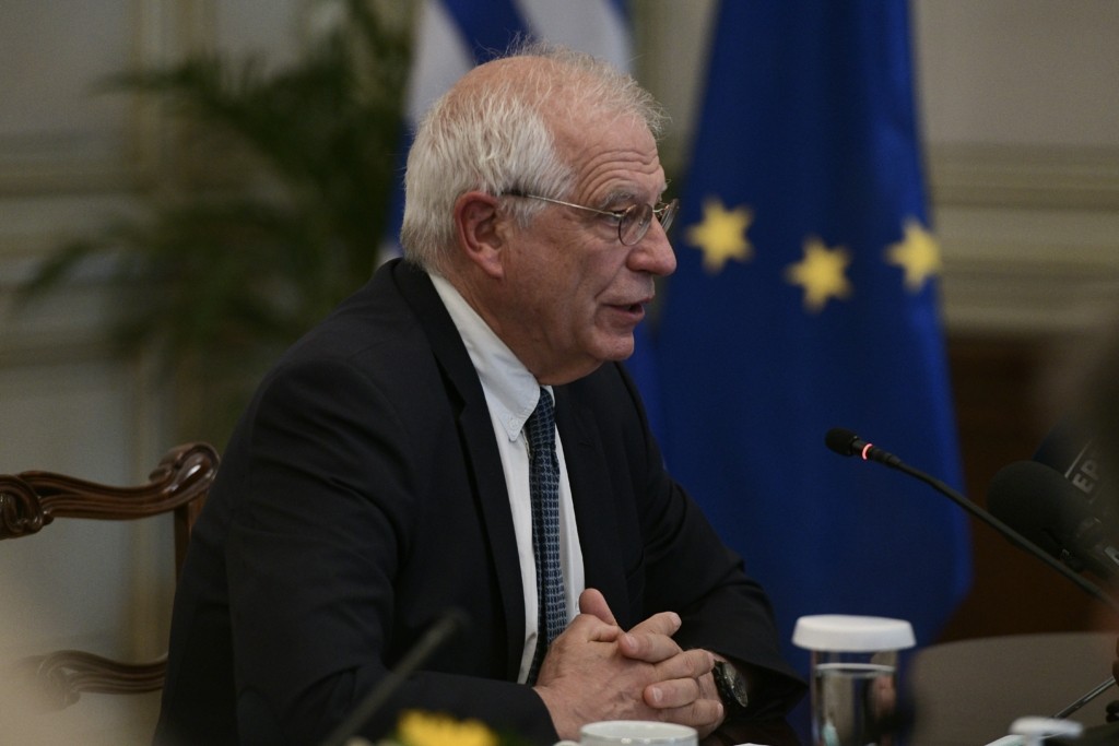 “Η Μόσχα θα πρέπει να επιλέξει είτε το βούτυρο είτε τα όπλα” – Δηλώσεις Ζοζέπ Μπορέλ για Ρωσία
