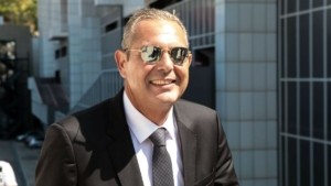 Καμμένος σε Καρυστιανού: “Σας πολεμάνε γιατί σας φοβούνται, νικήστε τους”