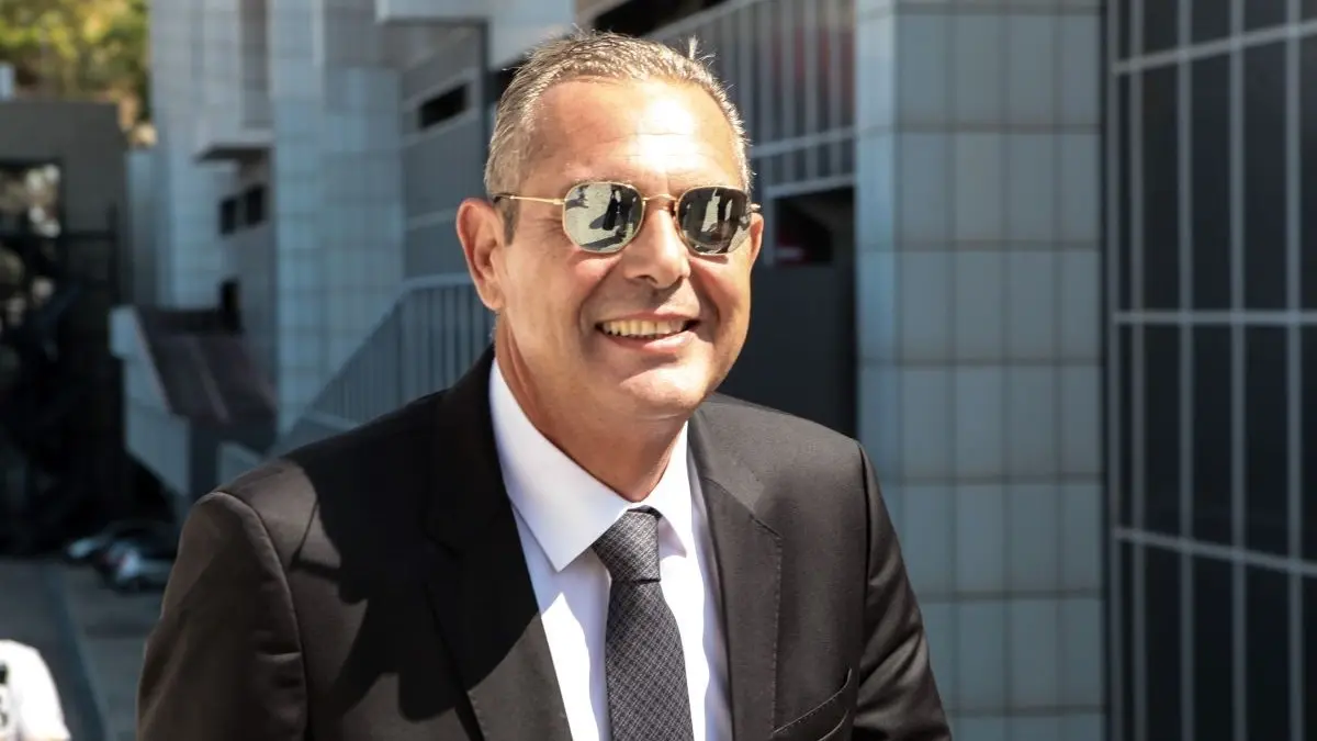 “Θαλασσόλυκος” ο Πάνος Καμμένος – Κάνει jetboard με το σκύλο του (pic)