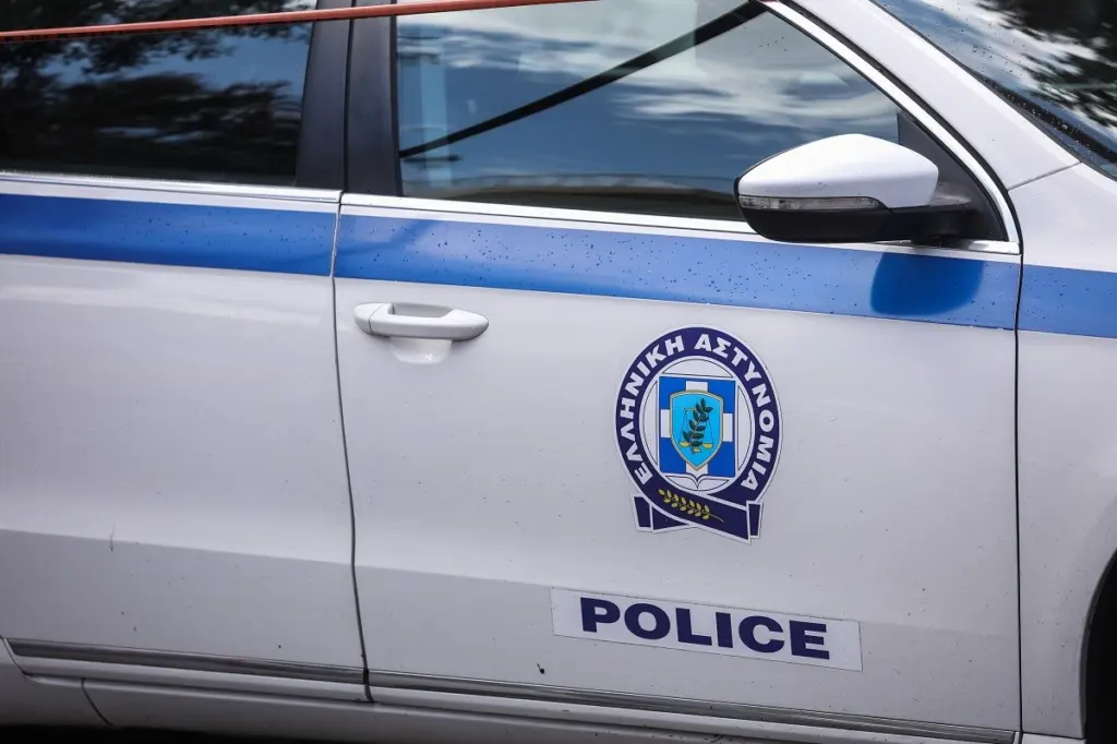 Ηλιούπολη: Έξι ανήλικοι γρονθοκόπησαν και λήστεψαν 18χρονο – Κατέγραψαν το περιστατικό σε βίντεο