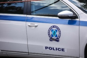 Θεσσαλονίκη: 81χρονος εκτόξευε αυτοσχέδιες ρουκέτες – Κατασχέθηκαν πάνω από 13 κιλά πυρίτιδας και όπλα