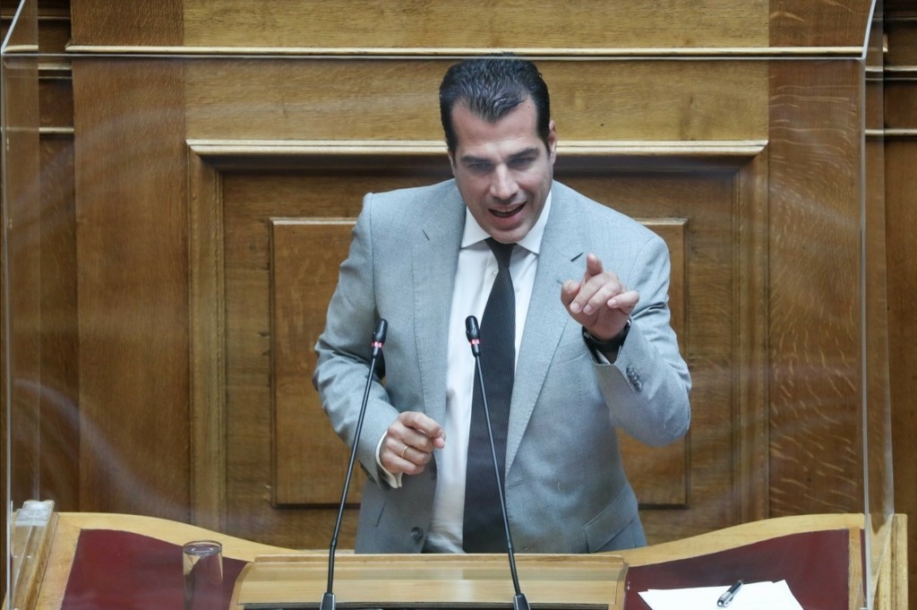 Πλεύρης – Βουλή: Πυρά του βουλευτή κατά της αντιπολίτευσης -“Σας ενδιαφέρει μόνο να κάνετε σόου”