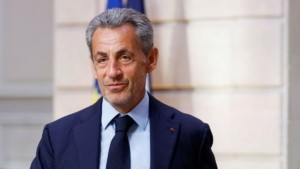 Νικολά Σαρκοζί: Καταδικάστηκε σε 5 χρόνια φυλάκισης για τον χρηματισμό από τον Καντάφι