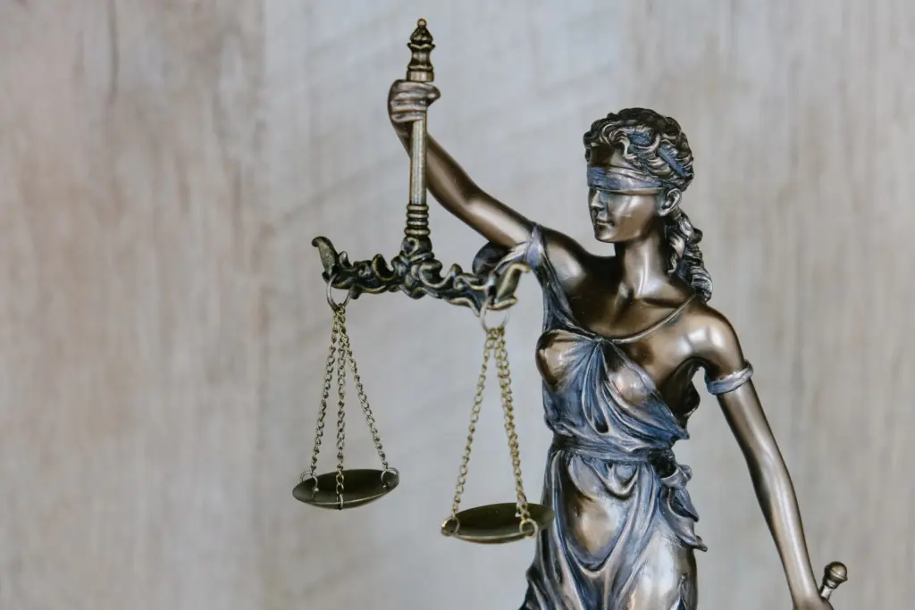 Πειθαρχικές διώξεις κατά δικηγόρων που συμμετέχουν σε “τηλεδίκες” – Πόσοι είναι στο “στόχαστρο”