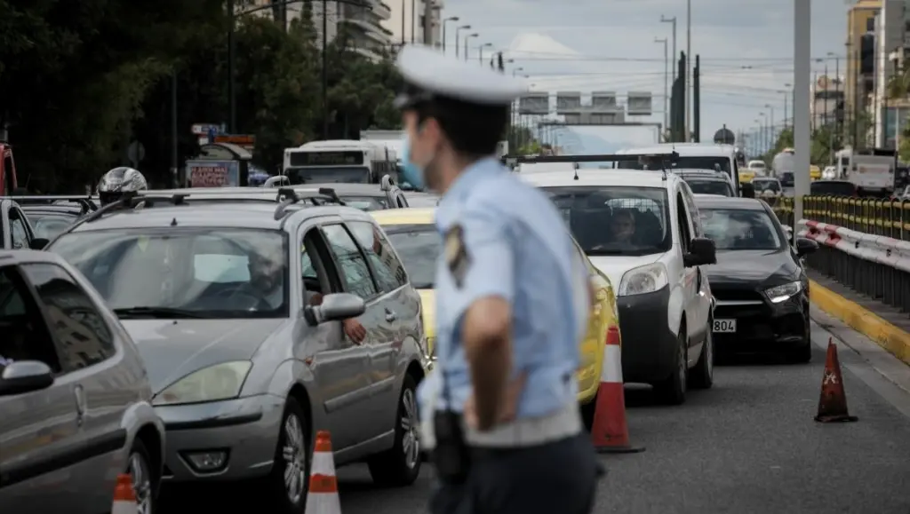Τροχαίο στο Αιγάλεω – Μποτιλιάρισμα στη λεωφόρο Αθηνών – Δείτε live την κίνηση στους δρόμους της Αθήνας