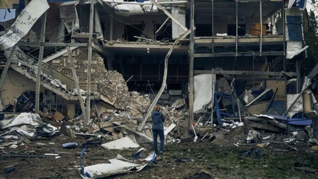 Η ανθρωπιστική κρίση στον πόλεμο στην Ουκρανία δεν έχει τέλος – Περισσότερα από έξι εκατ. νοικοκυριά χωρίς ρεύμα (vid)