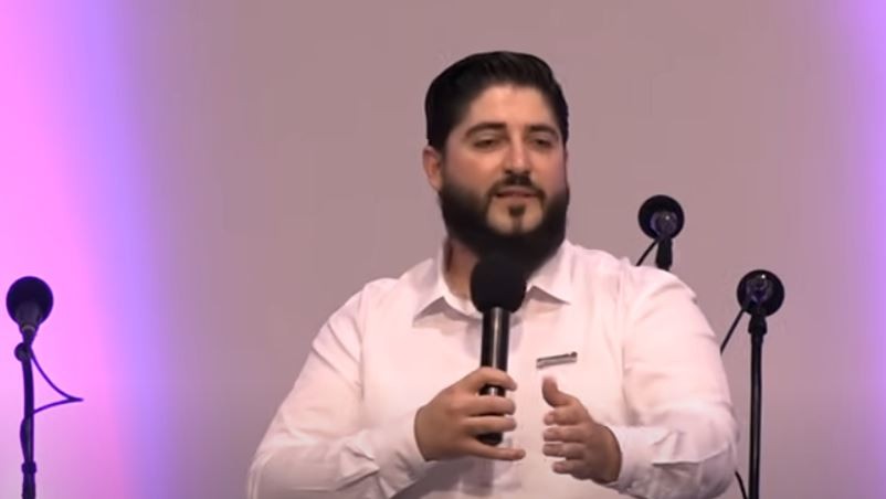 Επιμένει ο “εξορκιστής” Τσακωνίδης – “Θα συνεχίσουμε να κάνουμε το έργο του Κυρίου όπως το κάναμε τα τελευταία 7 χρόνια”