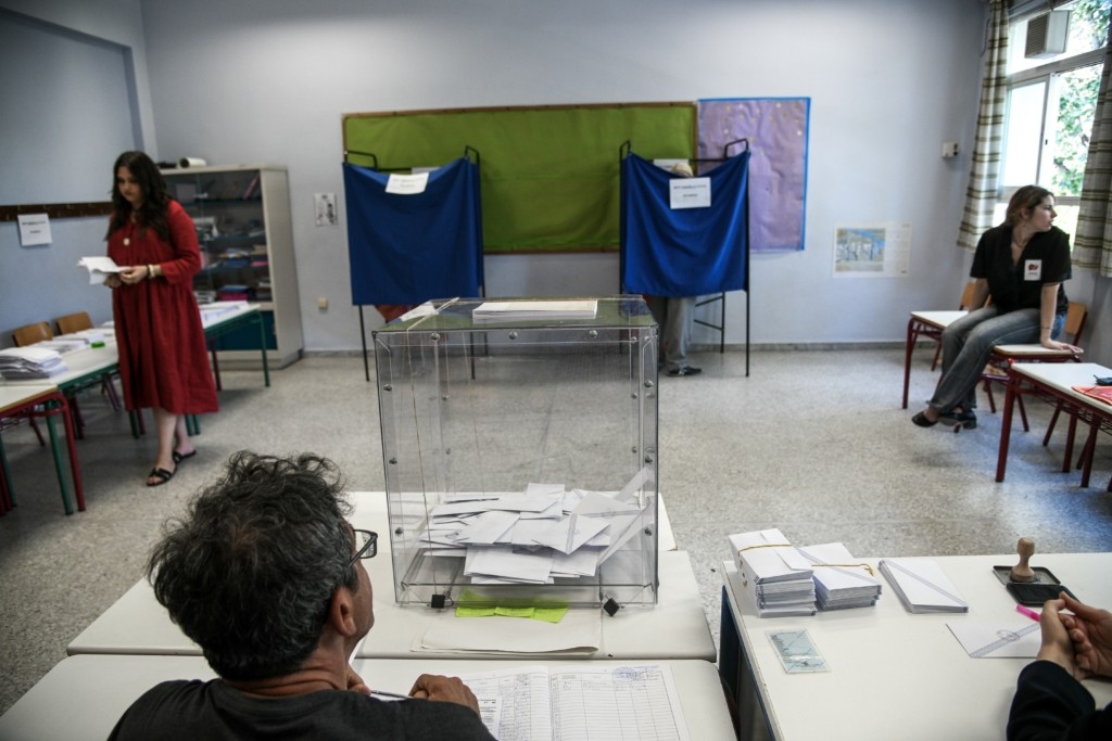 Δημοσκόπηση GPO: Προηγείται με 26% η ΝΔ, κονταροχτυπιούνται ΠΑΣΟΚ και Πλεύση για τη δεύτερη θέση