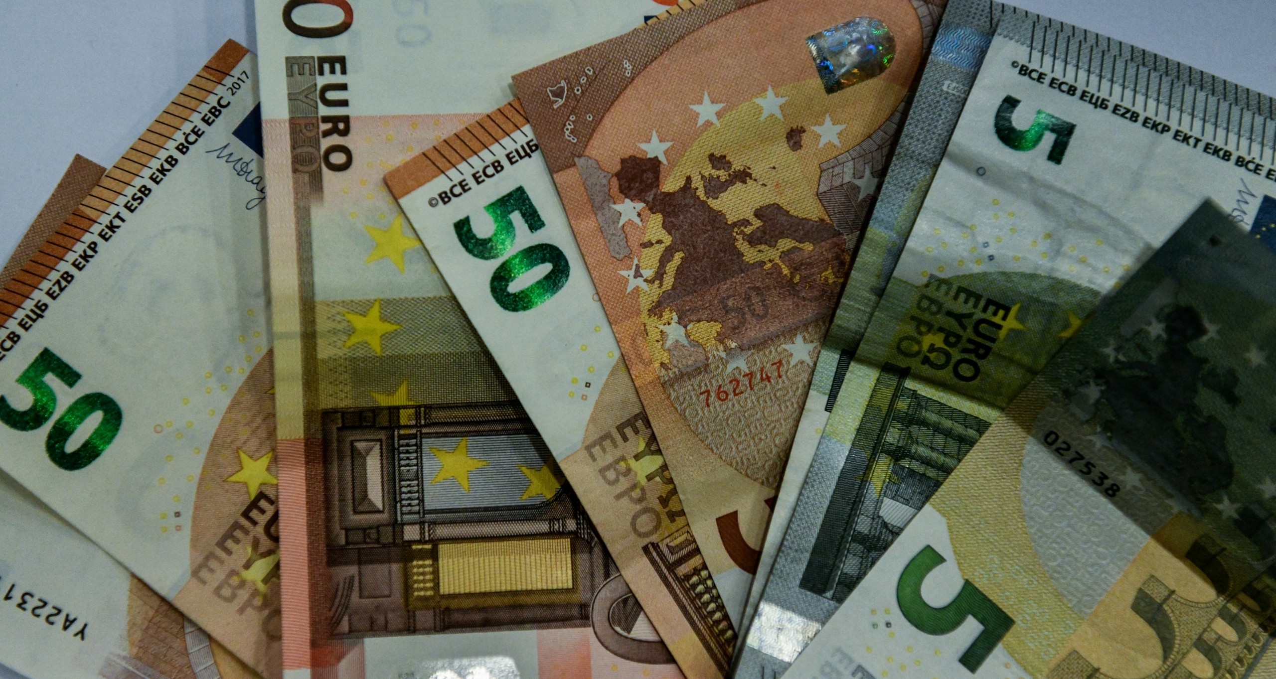 Καταρρέει η γερμανική κοινωνία – Ένας στους έξι σε κίνδυνο φτώχειας