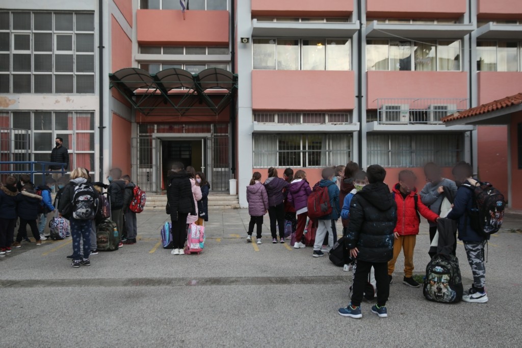 “Πρώτο κουδούνι” με αλλαγές – Πώς θα ανοίξουν τα σχολεία στις 12 Σεπτεμβρίου