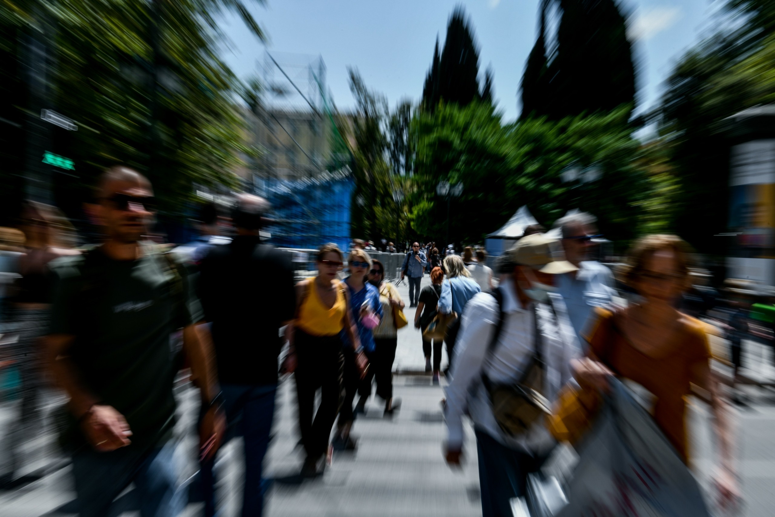 Καραδοκεί η μετάλλαξη “Κένταυρος” – Κίνδυνος για νέα έξαρση της πανδημίας στην Ελλάδα στα τέλη Σεπτεμβρίου