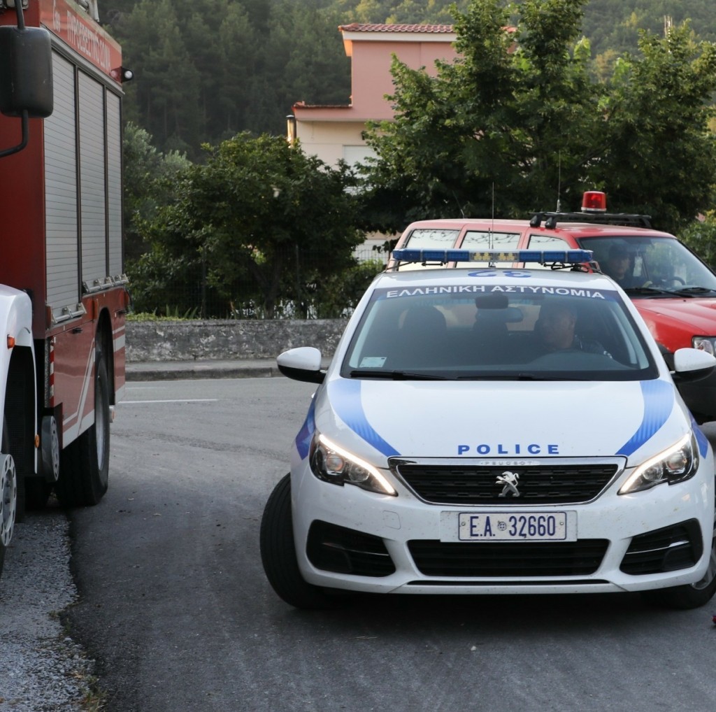 Στην ανακρίτρια ο συζυγοκτόνος της Ζακύνθου – “Ζητώ συγγνώμη από τα παιδιά μου” (vid)