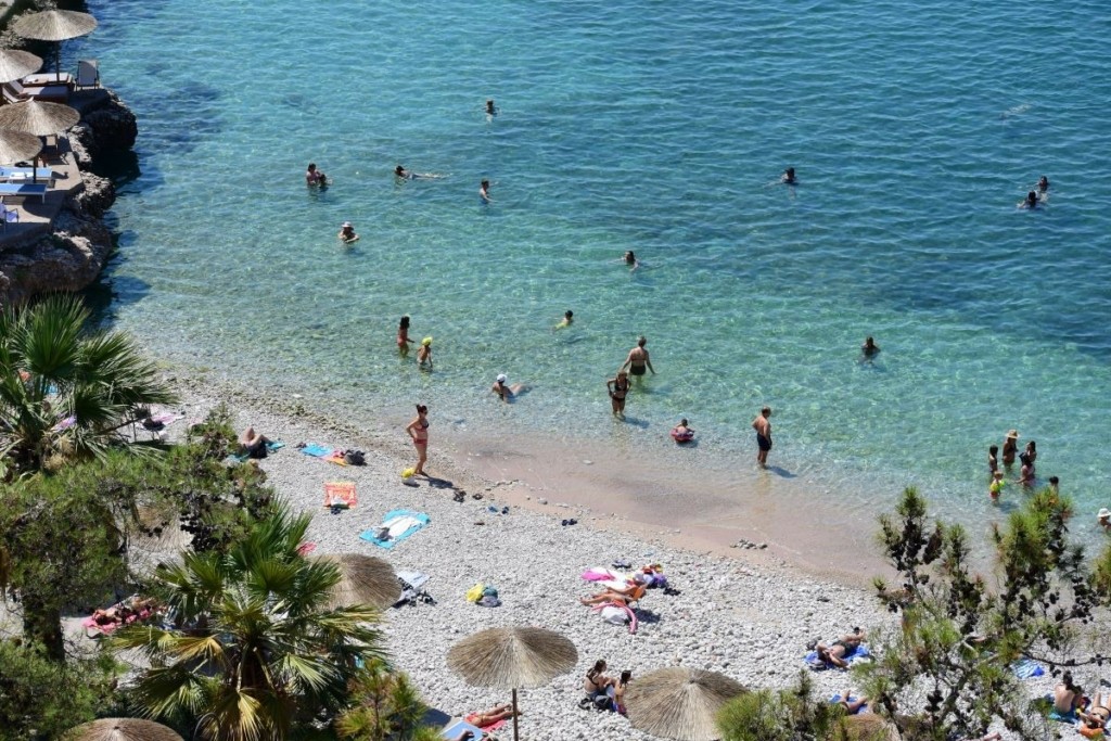 Βασιλεύει η καλοκαιρία στο μεγαλύτερο μέρος της χώρας