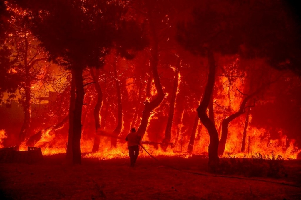 Μία περιοχή σε “κόκκινο” συναγερμό για κίνδυνο πυρκαγιάς το Σάββατο