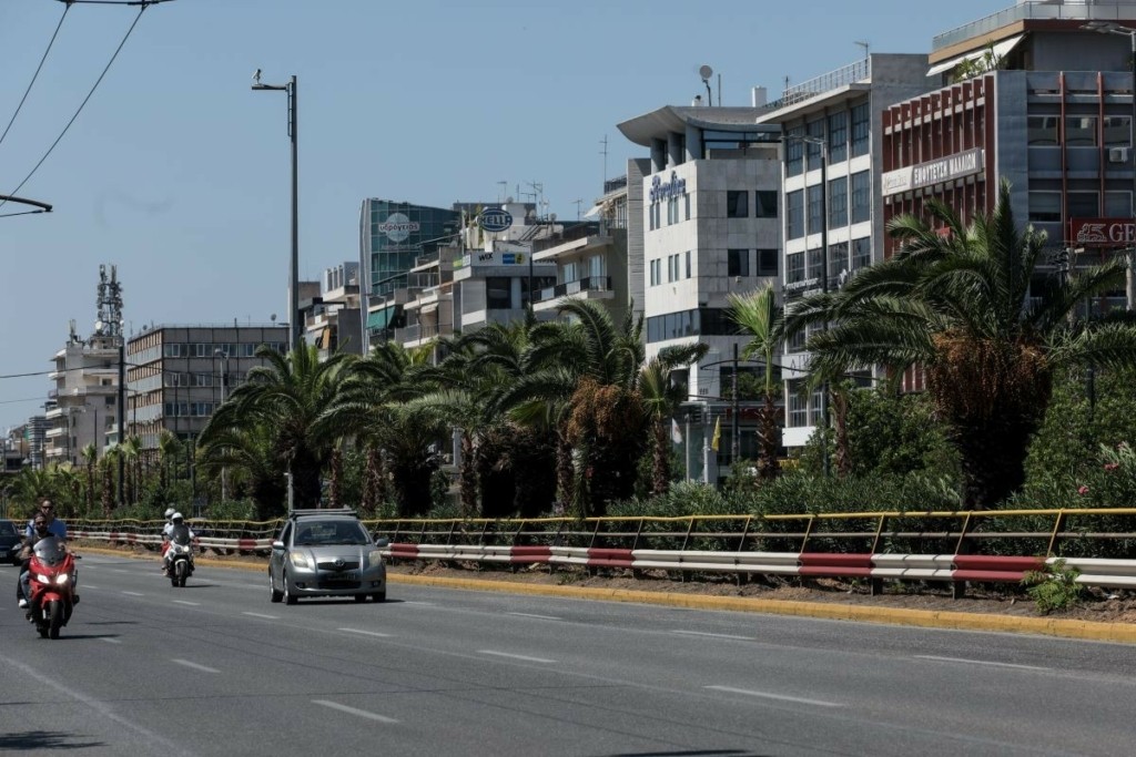 Άλλαξε όψη η Λεωφόρος Συγγρού – “Ένεση” πρασίνου με 300 φοίνικες (pics)