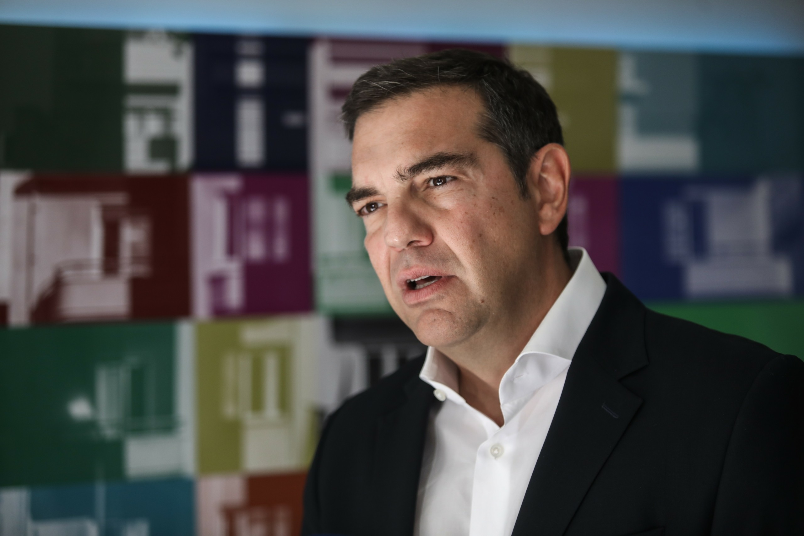 Το μήνυμα του Αλέξη Τσίπρα για το Δεκαπενταύγουστο -“Μέρα της Μάνας που αγαπά, συγχωρεί, παρηγορεί, στηρίζει”
