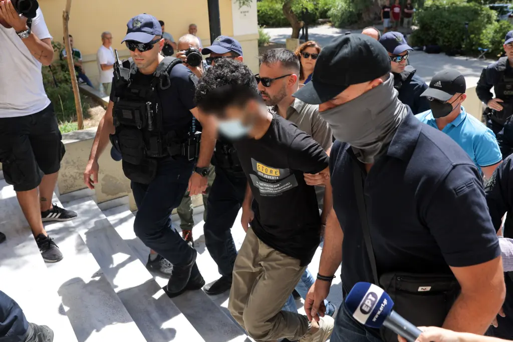 Θρίλερ με την απολογία του δολοφόνου της Νικολέττας – Παραιτήθηκε ο δικηγόρος του