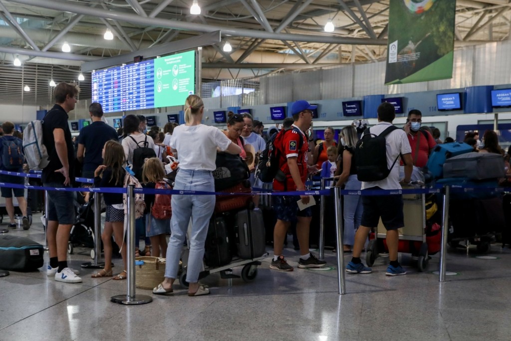 Υπεραισιόδοξος ο Κικίλιας για τον τουρισμό – “Πάμε για ρεκόρ εσόδων – Θα ξεπεράσουμε το 2019”