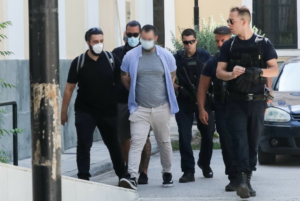 “Παρέδωσα τα πάντα για να λυτρωθώ”, υποστηρίζει ο 34χρονος πρώην παίκτης ριάλιτι που μπούκαρε στο Εφετείο