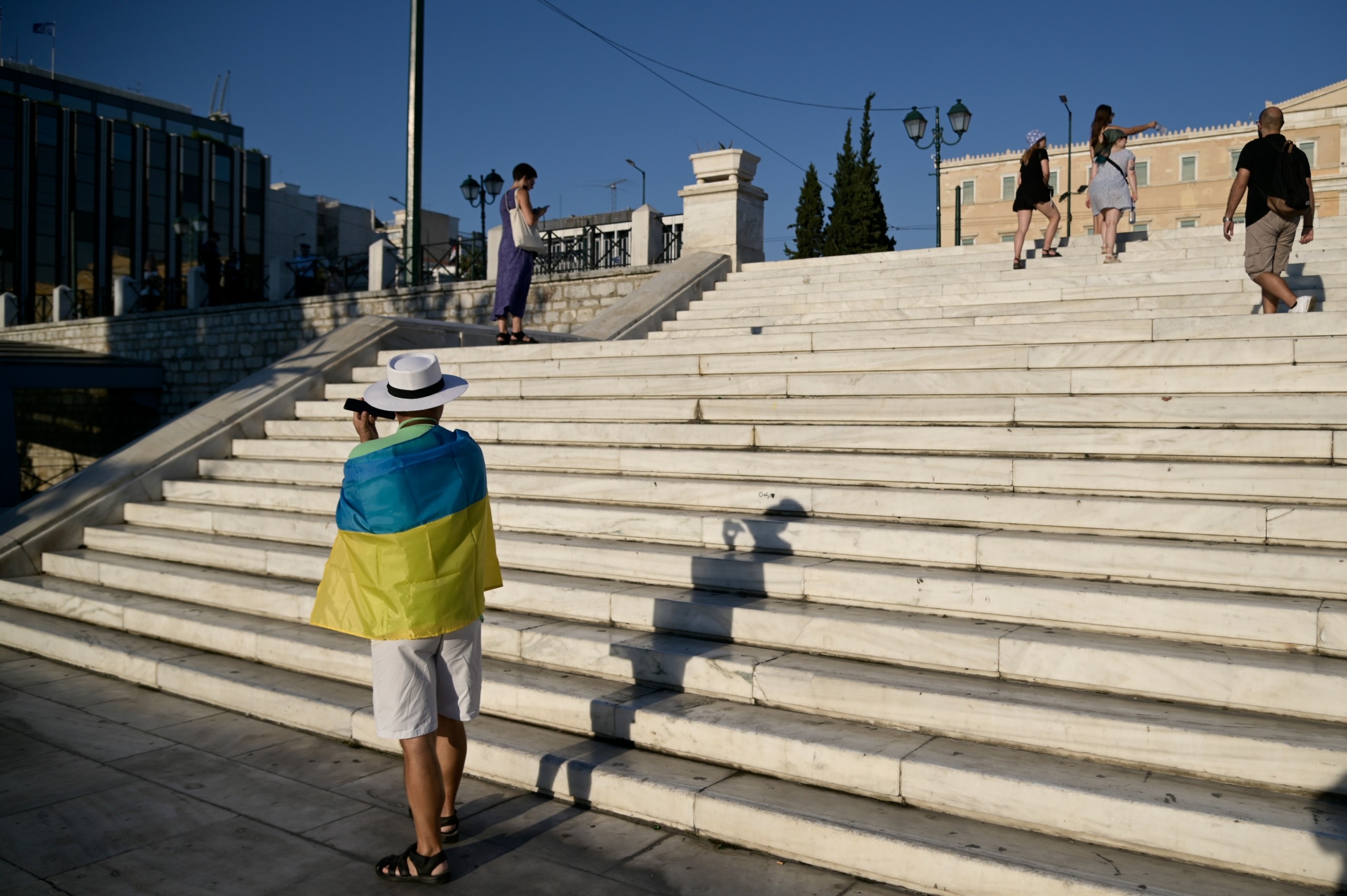 Ξεκινά το κύμα καύσωνα την Πέμπτη σε όλη τη χώρα – Πού θα φτάσει τους 39 βαθμούς ο υδράργυρος