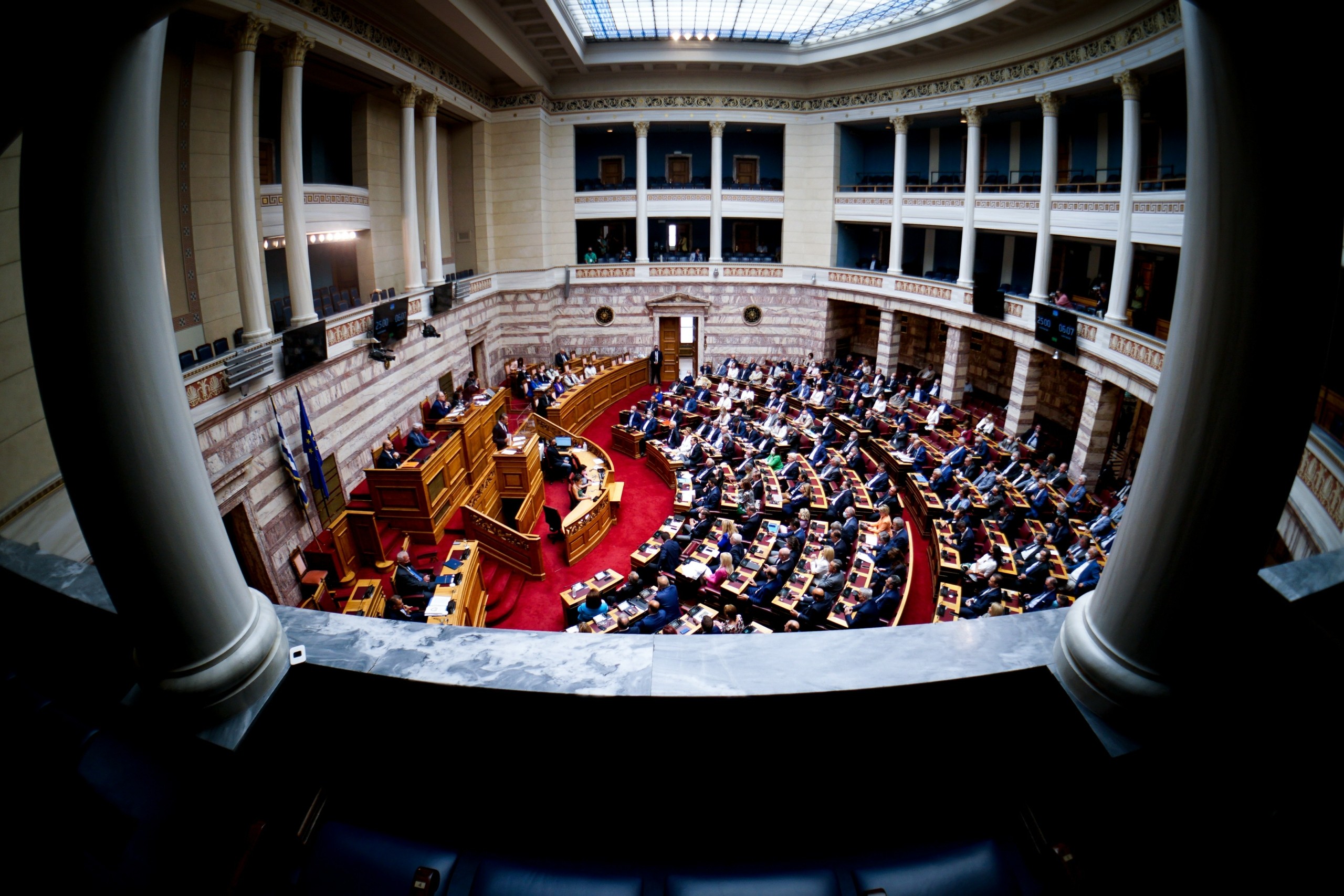 Η πρώτη δημοσκόπηση μετά την υπόθεση των υποκλοπών – “Λαβωμένη” η ΝΔ – Ποιο κόμμα βγαίνει “κερδισμένο”