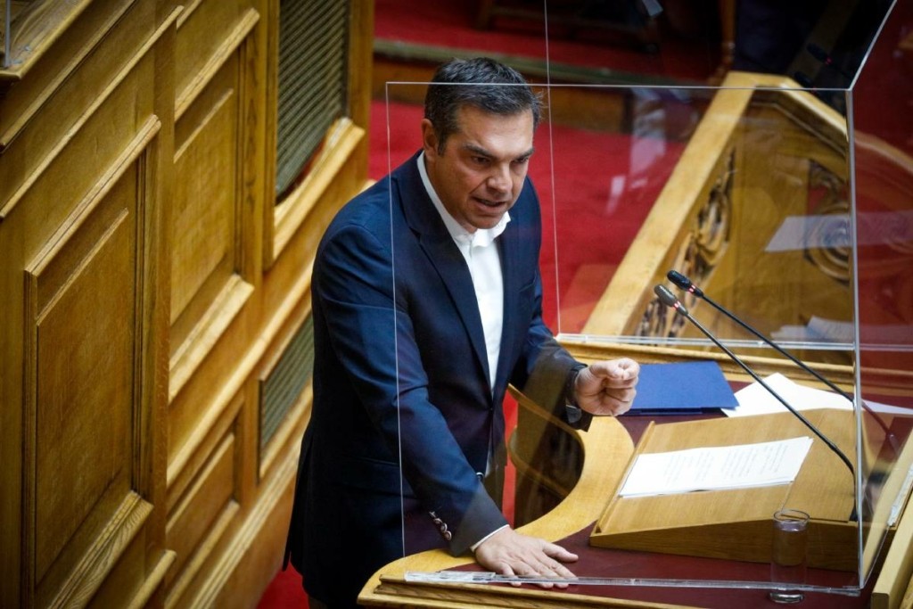 Βολές Τσίπρα σε Μητσοτάκη – “Με εντολή σας η παρακολούθηση Ανδρουλάκη, για να ελέγξετε το ΠΑΣΟΚ”