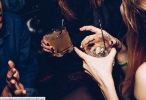 Νέα έρευνα συνδέει το αλκοόλ με τον καρκίνο – Διπλασιάστηκαν οι θάνατοι