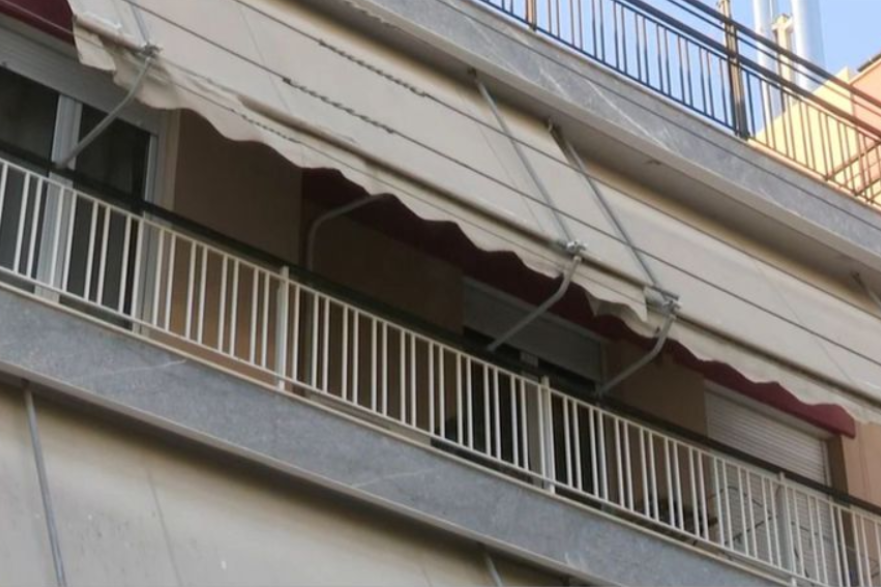 Πάλεψε προτού ξεψυχήσει η 17χρονη στο Περιστέρι – Οι πρώτες εκτιμήσεις του ιατροδικαστή – Άφαντος ο σύντροφός της