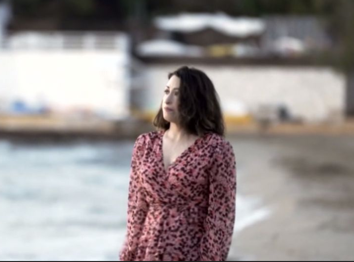 Το γεμάτο αγάπη μήνυμα που έλαβε η Ιωάννα Παλιοσπύρου μετά τις φωτογραφίες από την παραλία