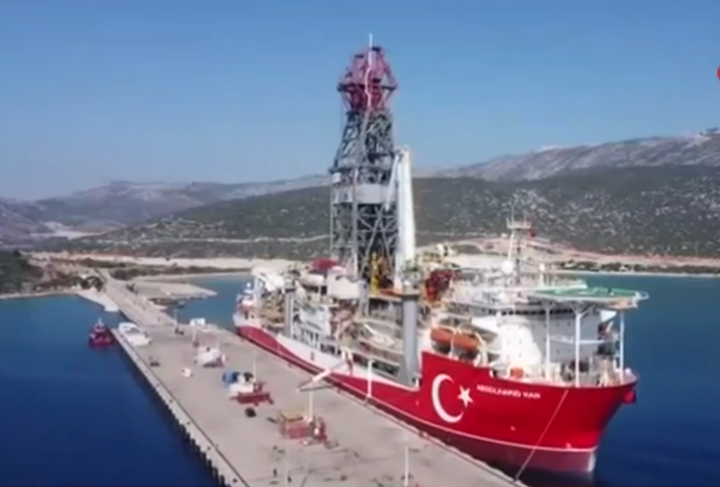 Συνεχίζει τα “παιχνίδια” ο Ερντογάν – Έτοιμο να σαλπάρει το γεωτρύπανο “Αμπντουλχαμίντ Χαν” – Πού θα πάει