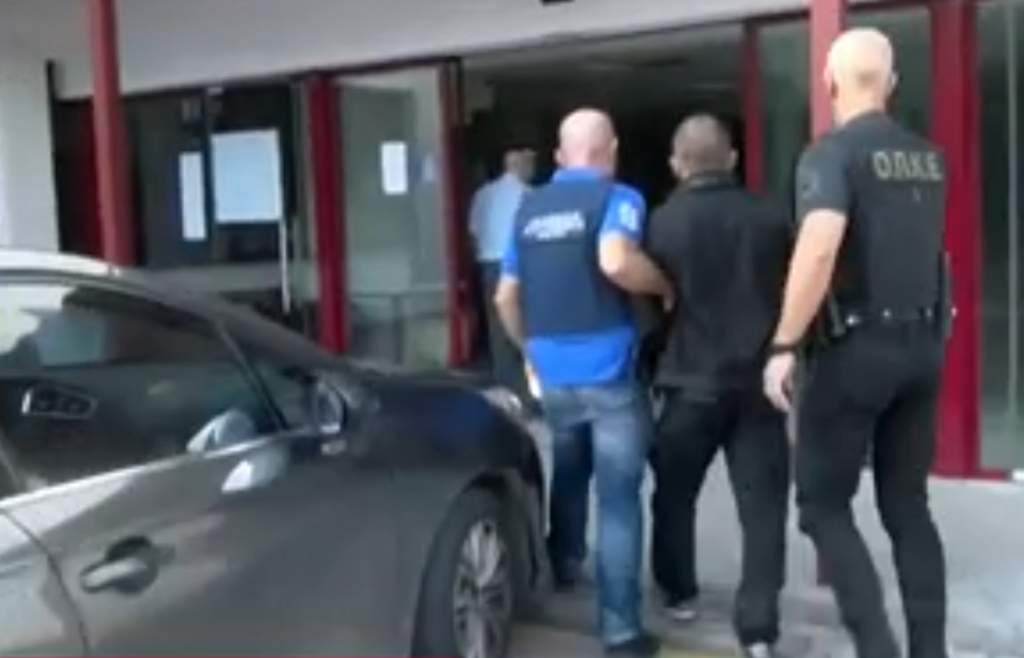 Αντικρουόμενες οι καταθέσεις για το φρικιαστικό έγκλημα στην Άρτα – Άφαντο το όπλο του 29χρονου