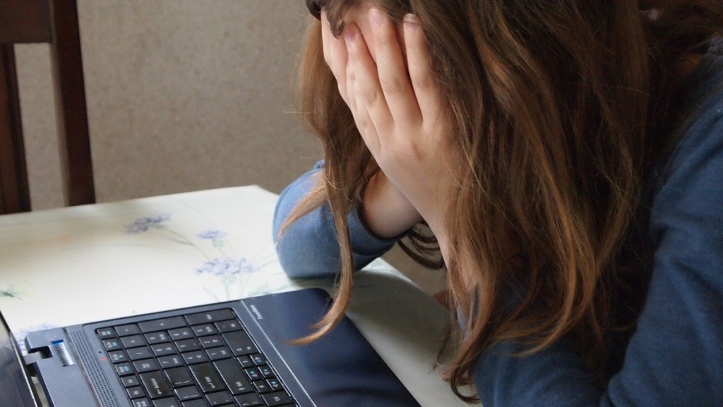 “Έσπασε” τη σιωπή της η μαθήτρια που βίωσε bullying στη Βόρεια Ελλάδα – “Κάθε μέρα ζούσα το ίδιο μαρτύριο – Υποφέρω από τα 14 μου”