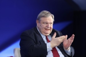Κόντρα Βενιζέλου – Γεραπετρίτη για το μεταναστευτικό: “Γιατί υποστήριξε απόφαση που λαμβάνει μέτρα κατά παράβαση του άρθρου 15 της ΕΣΔΑ”